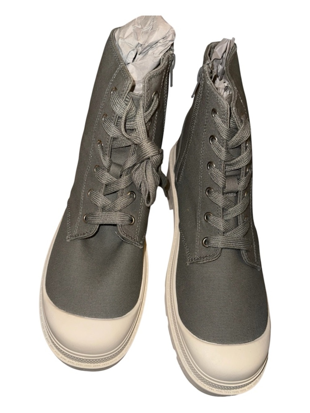 Size 10 NIB UnionBay High-Top Canvas Sneakers in Olive Gray with Cream Sole